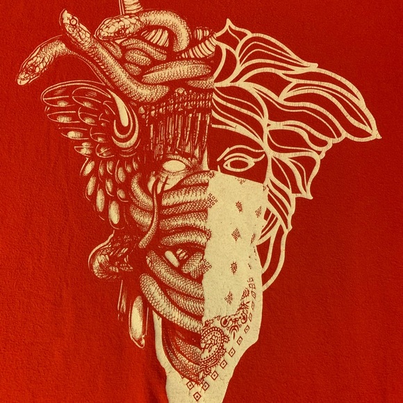 Gently Used Crooks & Castles Split image Red shirt Size XXL - Picture 2 of 5